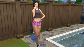 MM Braless Croptop with Graphics 1.0.2